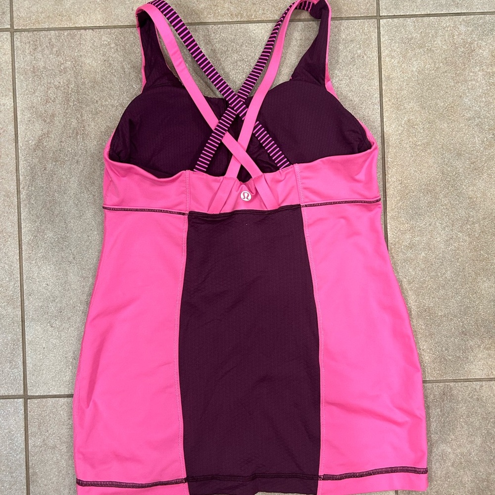 Lululemon Tank Top With Stripes And Cross Back Size 8